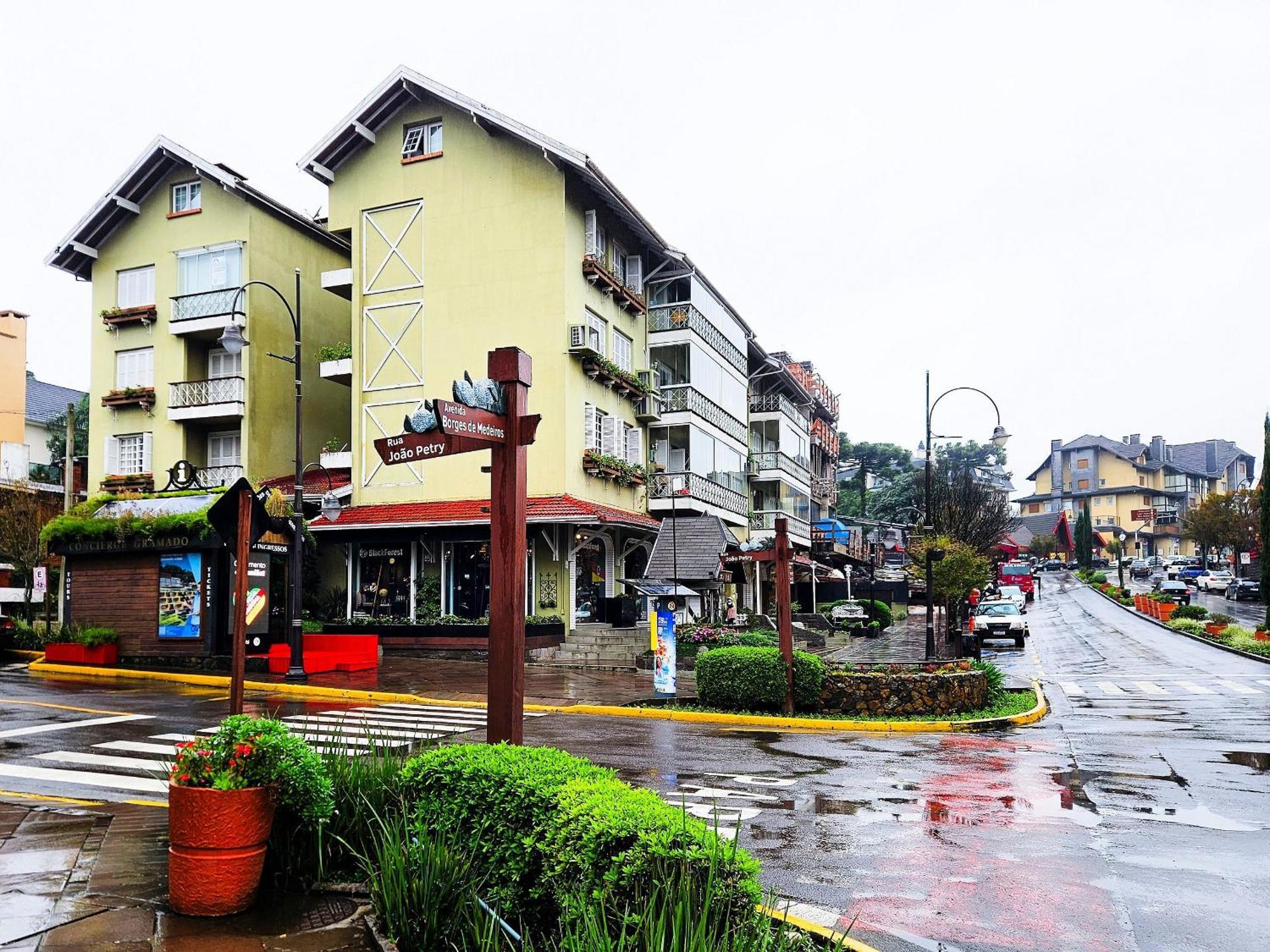 Ap 2 Quartos E Varanda Na Borges Proximo R Coberta กรามาโด ภายนอก รูปภาพ